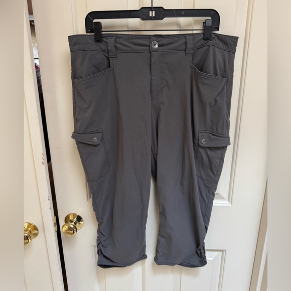 Eddie Bauer Pants - Eddie Bauer Hiking Crop Pants Rouched